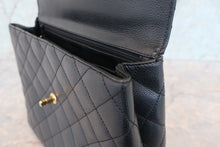 画像をギャラリービューアに読み込む, CHANEL/シャネル マトラッセ台形ハンドバッグ キャビアスキン ブラック/ゴールド金具 ハンドバッグ 700100130