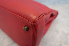 Load image into Gallery viewer, HERMES KELLY 32 Graine Couchevel leather Rouge vif Shoulder bag 600120307