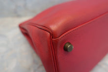 Load image into Gallery viewer, HERMES KELLY 32 Graine Couchevel leather Rouge vif Shoulder bag 600120307