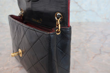 Load image into Gallery viewer, CHANEL Mini Matelasse By color chain shoulder bag Lambskin Black/Red/Gold hadware Shoulder bag 800060112