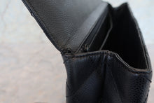 画像をギャラリービューアに読み込む, CHANEL/シャネル マトラッセ台形ハンドバッグ キャビアスキン ブラック/ゴールド金具 ハンドバッグ 700100130