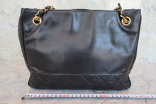 将图片加载到图库查看器,CHANEL/香奈儿 CF 链条 托特包 羊皮 Black/Gold hadware(黒色/金色金属) 托特包 800060221