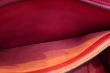 Load image into Gallery viewer, HERMES KELLY 32 Graine Couchevel leather Rouge vif Shoulder bag 600120307