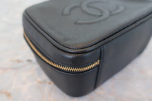 Load image into Gallery viewer, CHANEL CC mark Vanity Caviar skin Black/Gold hardware Vanity 800090211