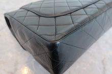 Load image into Gallery viewer, CHANEL Medium Matelasse single flap chain shoulder bag Lambskin Black/Gold hadware Shoulder bag 700090045