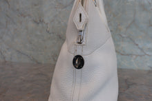 Load image into Gallery viewer, HERMES/BOLIDE 31 Clemence leather White □K Engraving Shoulder bag 800020101