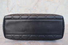 Load image into Gallery viewer, CHANEL Matelasse trapezoid hand bag Caviar skin Black/Silver hadware Hand bag 700110180
