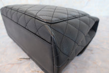 Load image into Gallery viewer, CHANEL Matelasse trapezoid hand bag Caviar skin Black/Silver hadware Hand bag 700110180