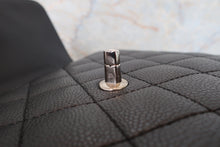 Load image into Gallery viewer, CHANEL Matelasse trapezoid hand bag Caviar skin Black/Silver hadware Hand bag 700110180