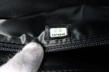 Load image into Gallery viewer, CHANEL Matelasse trapezoid hand bag Caviar skin Black/Silver hadware Hand bag 700110180