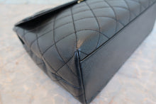 Load image into Gallery viewer, CHANEL Matelasse trapezoid hand bag Caviar skin Black/Gold hadware Hand bag 700090110