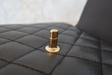 Load image into Gallery viewer, CHANEL Matelasse trapezoid hand bag Caviar skin Black/Gold hadware Hand bag 700090110