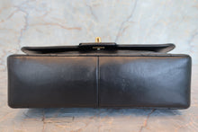 Load image into Gallery viewer, CHANEL  Matelasse chain shoulder bag Lambskin Black/Gold hadware Shoulder bag 700100125