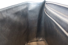 Load image into Gallery viewer, CHANEL Matelasse trapezoid hand bag Caviar skin Black/Gold hadware Hand bag 700090110