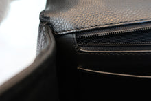 Load image into Gallery viewer, CHANEL Matelasse trapezoid hand bag Caviar skin Black/Gold hadware Hand bag 700090110