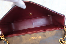 Load image into Gallery viewer, CHANEL  Matelasse chain shoulder bag Lambskin Black/Gold hadware Shoulder bag 700100125