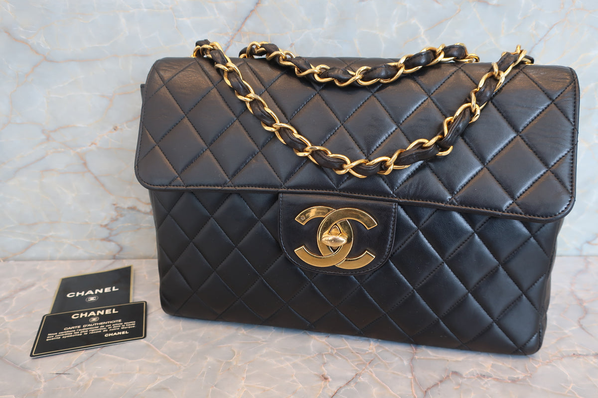 CHANELラムスキンネイビーフラップ襟章チェーンショルダーバッグ シャネル / CHANEL チェーンショルダー ネイビー ラムスキン