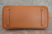 Load image into Gallery viewer, HERMES HAUT A COURROIRE 32 Graine Couchevel leather Natural □B Engraving Hand bag 800040163