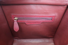 Load image into Gallery viewer, CELINE LUGGAGE MICRO SHOPPER Leather Bordeaux Tote bag 500050117