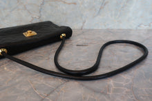 Load image into Gallery viewer, CHANEL Medium Matelasse shoulder bag Lambskin Black/Gold hadware Shoulder bag 700090068