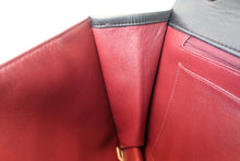 Load image into Gallery viewer, CHANEL Medium Matelasse shoulder bag Lambskin Black/Gold hadware Shoulder bag 700090068