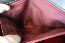 Load image into Gallery viewer, CHANEL Medium Matelasse shoulder bag Lambskin Black/Gold hadware Shoulder bag 700090068