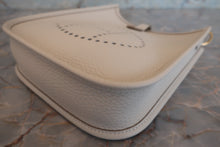 將圖片載入圖庫檢視器 HERMES/エルメス エブリンTPM トリヨンクレマンス べトン K刻印 ショルダーバッグ 700070014