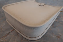 將圖片載入圖庫檢視器 HERMES/エルメス エブリンTPM トリヨンクレマンス べトン K刻印 ショルダーバッグ 700070014