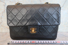 Load image into Gallery viewer, CHANEL Mini Matelasse single flap chain shoulder bag Lambskin Black/Gold hadware Shoulder bag 700090054
