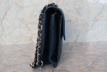 Load image into Gallery viewer, CHANEL Matelasse chain shoulder bag Caviar skin Navy/Silver hadware Shoulder bag 700110173