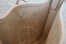 將圖片載入圖庫檢視器 HERMES/エルメス エブリンTPM トリヨンクレマンス べトン K刻印 ショルダーバッグ 700070014