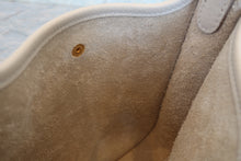 画像をギャラリービューアに読み込む, HERMES/エルメス エブリンTPM トリヨンクレマンス べトン K刻印 ショルダーバッグ 700070014