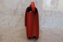 将图片加载到图库查看器,HERMES CONSTANCE3 MINI Epsom leather Capucine Z刻印 Shoulder bag 500090219