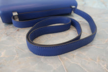 画像をギャラリービューアに読み込む, HERMES/エルメス コンスタンス3 24 ヴォーエプソン ブルーエレクトリック □O刻印 ショルダーバッグ 800010009