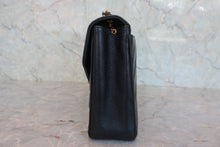 Load image into Gallery viewer, CHANEL V-Stitch chain shoulder bag Caviar skin Black/Gold hadware Shoulder bag 800060215