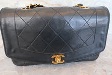 Load image into Gallery viewer, CHANEL Diana matelasse chain shoulder bag Lambskin Black/Gold hadware Shoulder bag 700120014
