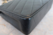 Load image into Gallery viewer, CHANEL V-Stitch chain shoulder bag Caviar skin Black/Gold hadware Shoulder bag 800060215
