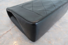 Load image into Gallery viewer, CHANEL Diana matelasse chain shoulder bag Lambskin Black/Gold hadware Shoulder bag 700120014