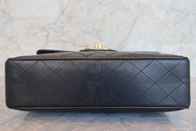 Load image into Gallery viewer, CHANEL Medium Matelasse single flap chain shoulder bag Lambskin Navy/Gold hadware Shoulder bag 700090075