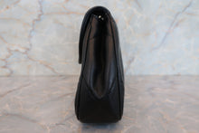 将图片加载到图库查看器,CHANEL/香奈儿 经典双C 链条包 羊皮 Black/Gold hadware(黑色/金色金属) 肩背包 700110172