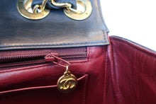 Load image into Gallery viewer, CHANEL Medium Matelasse single flap chain shoulder bag Lambskin Navy/Gold hadware Shoulder bag 700090075