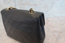 画像をギャラリービューアに読み込む, CHANEL/シャネル ミニマトラッセシングルフラップチェーンショルダーバッグ ラムスキン ブラック/ゴールド金具 ショルダーバッグ 700100110