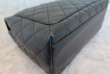 Load image into Gallery viewer, CHANEL Matelasse trapezoid hand bag Caviar skin Black/Gold hadware Hand bag 700090112