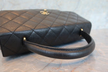 Load image into Gallery viewer, CHANEL Matelasse trapezoid hand bag Caviar skin Black/Gold hadware Hand bag 700090112