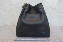 将图片加载到图库查看器,CHANEL/香奈儿 三C 链条包 荔枝皮 Black/Gold hadware(黑色/金色金属) 肩背包 800060184