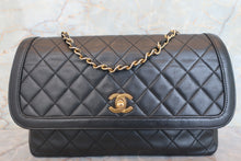 Load image into Gallery viewer, CHANEL Matelasse chain shoulder bag Lambskin Black/Gold hadware Shoulder bag 700110171