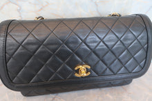 Load image into Gallery viewer, CHANEL Matelasse chain shoulder bag Lambskin Black/Gold hadware Shoulder bag 700110171