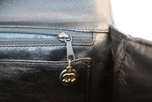 Load image into Gallery viewer, CHANEL Matelasse trapezoid hand bag Caviar skin Black/Gold hadware Hand bag 700090112