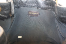 将图片加载到图库查看器,CHANEL/香奈儿 三C 链条包 荔枝皮 Black/Gold hadware(黑色/金色金属) 肩背包 800060184