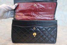 将图片加载到图库查看器,CHANEL/香奈儿 巴黎限定 CF 双盖 链条包 羊皮 Black/Gold hadware(黑色/金色金属) 肩背包 800030138